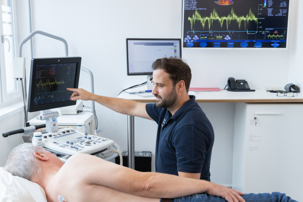 Foto: Dr. med. Julian Schreckenberg und Patient